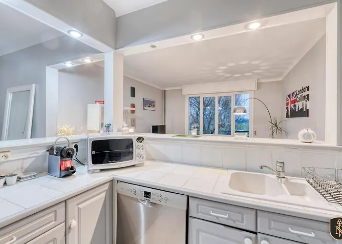 Apartamento La Casa - View Of The Racecourse & Meadow Caen