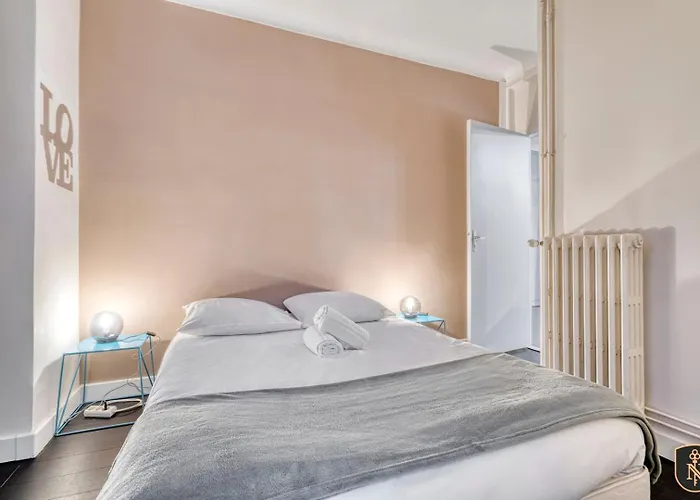 La Casa - View Of The Racecourse & Meadow *